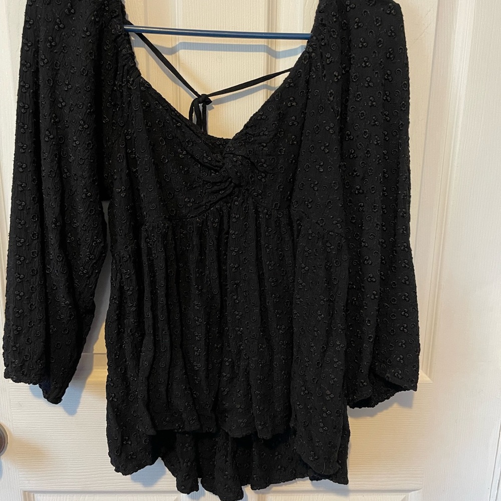 American Eagle top